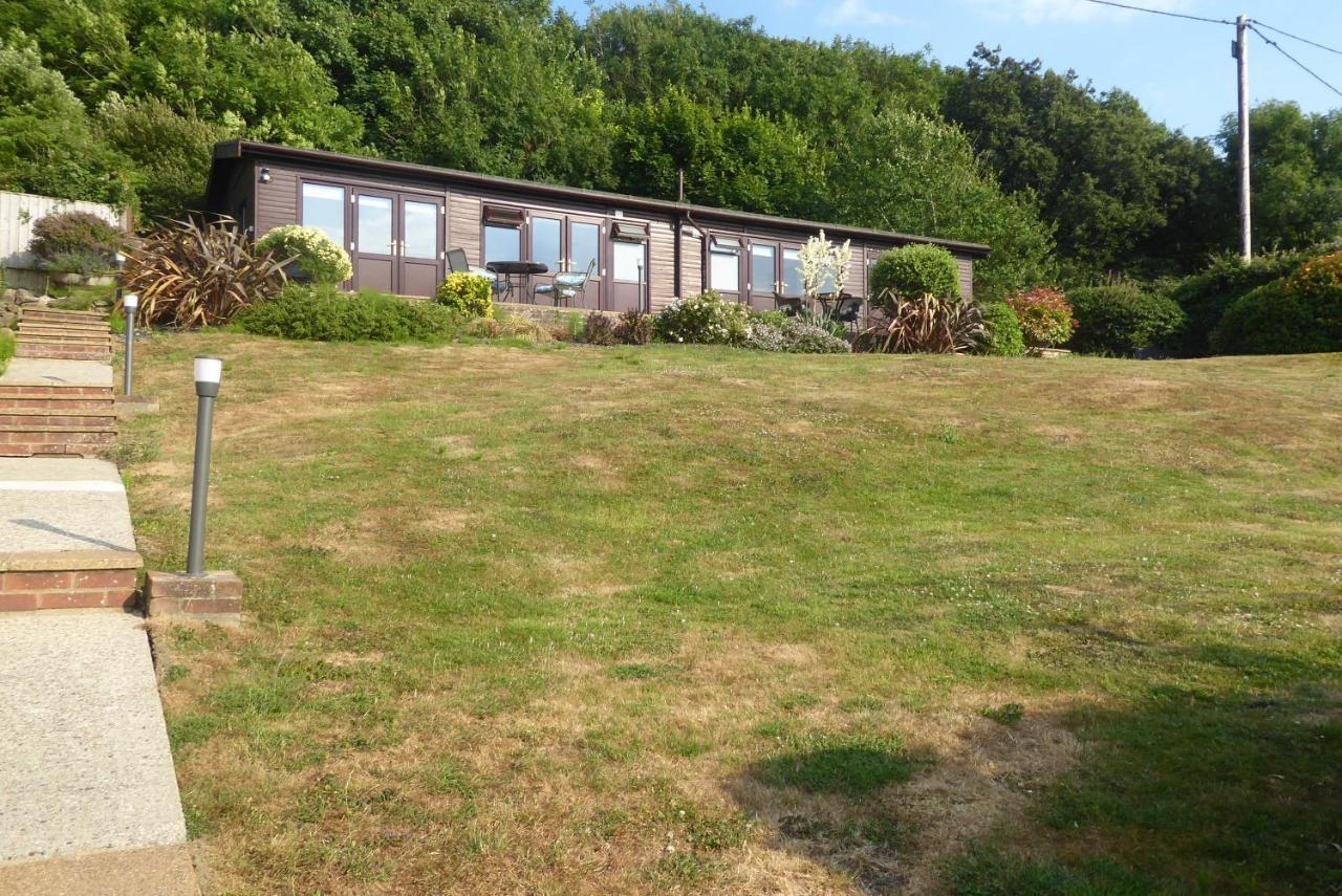 Pebble Lodges Gurnard Extérieur photo